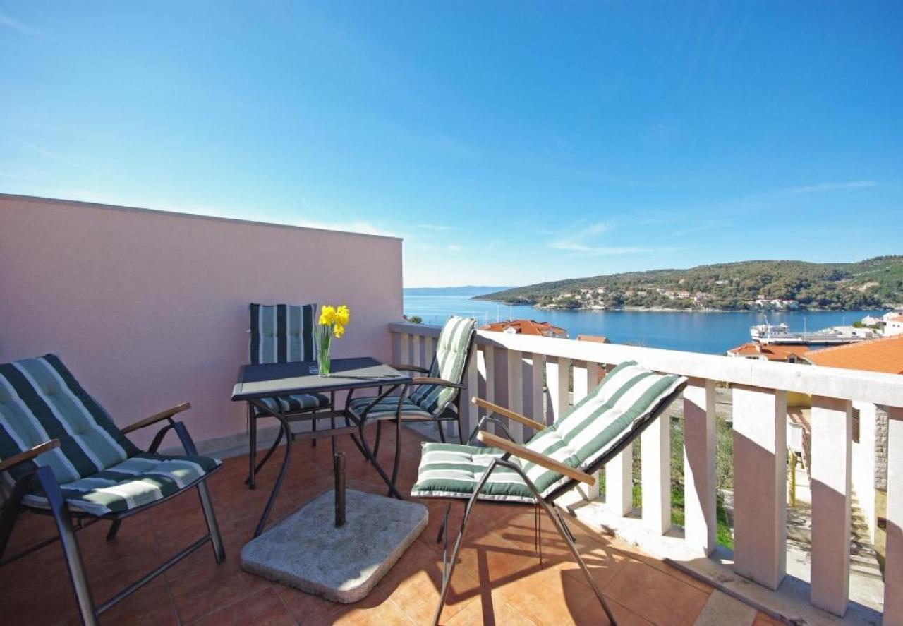 Apartments Villa Rose Sumartin Exterior photo