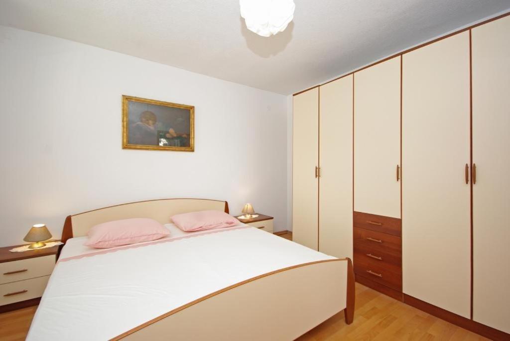 Apartments Villa Rose Sumartin Exterior photo